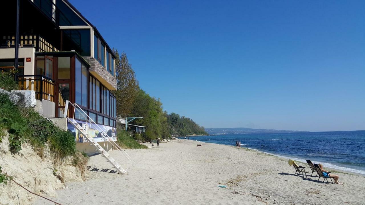 Happy Beach Varna Bagian luar foto