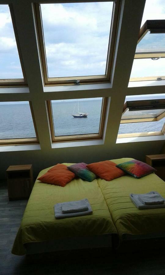 Happy Beach Varna Bagian luar foto